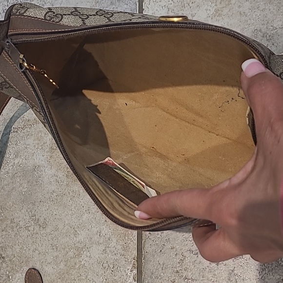 Gucci Accessory Collection GG Monogram Sherry Line  Crossbody - Picture 14 of 15